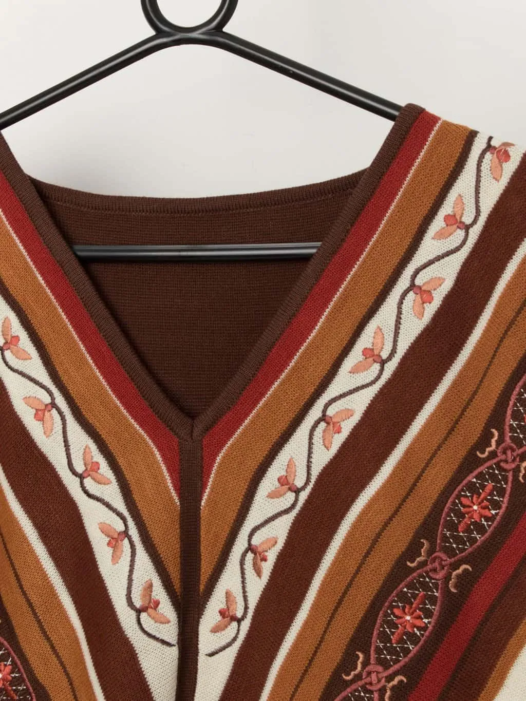 70s vintage knitted vest in beautiful autumnal colours – Medium