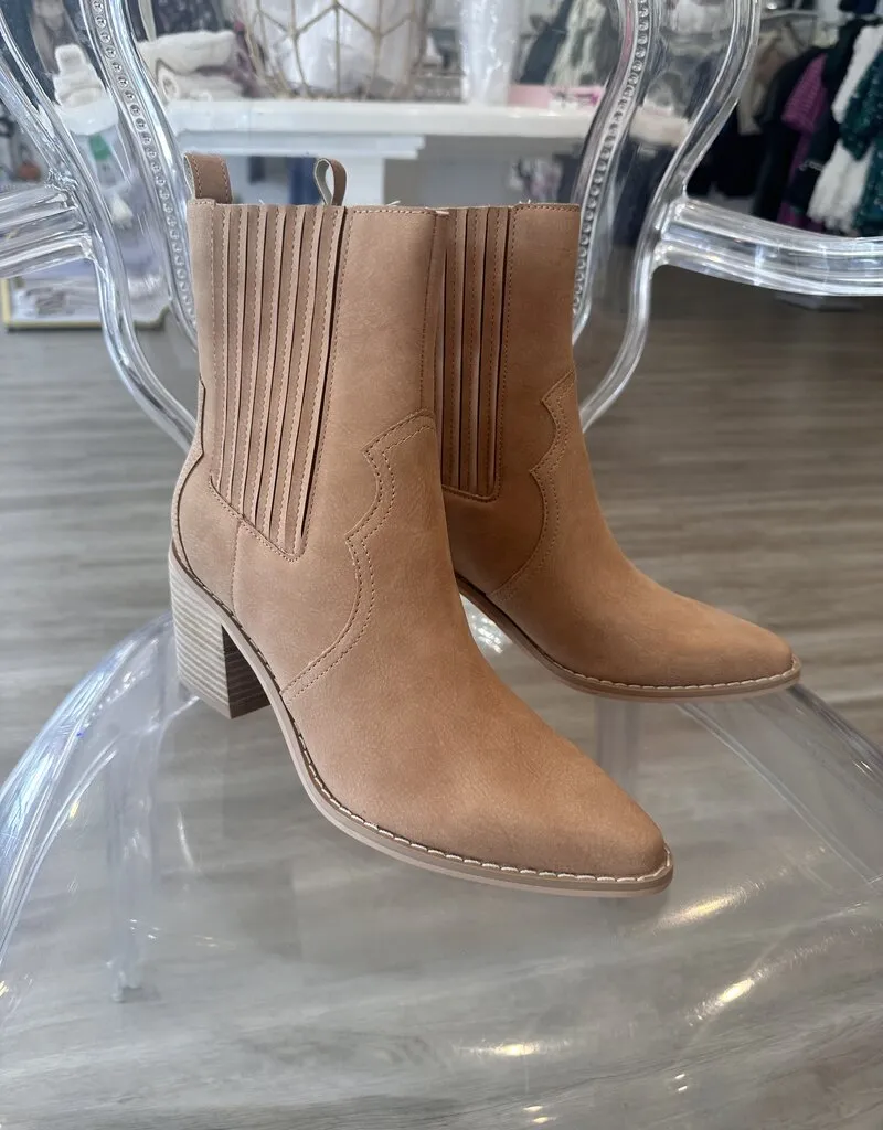 Addison Boot Camel