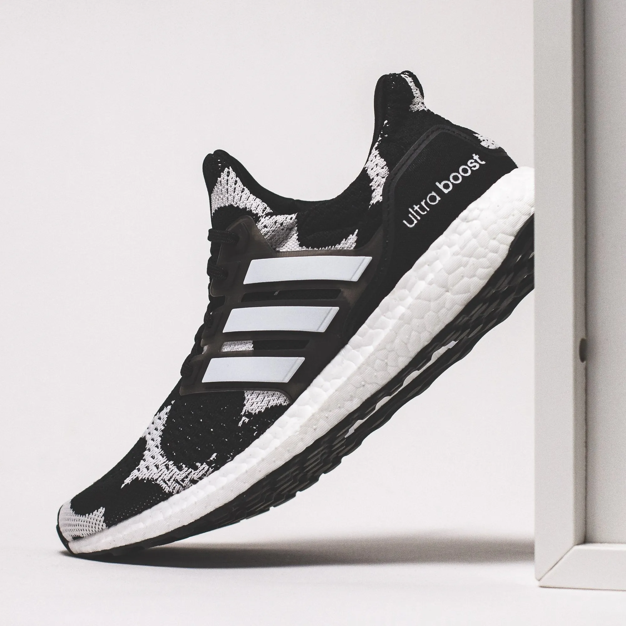 Adidas Running Women x Marimekko Ultraboost DNA Black White GZ8686