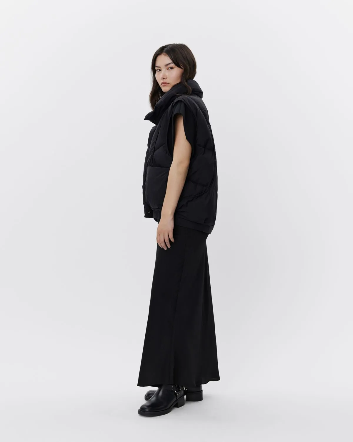 AKIASW VEST - Black