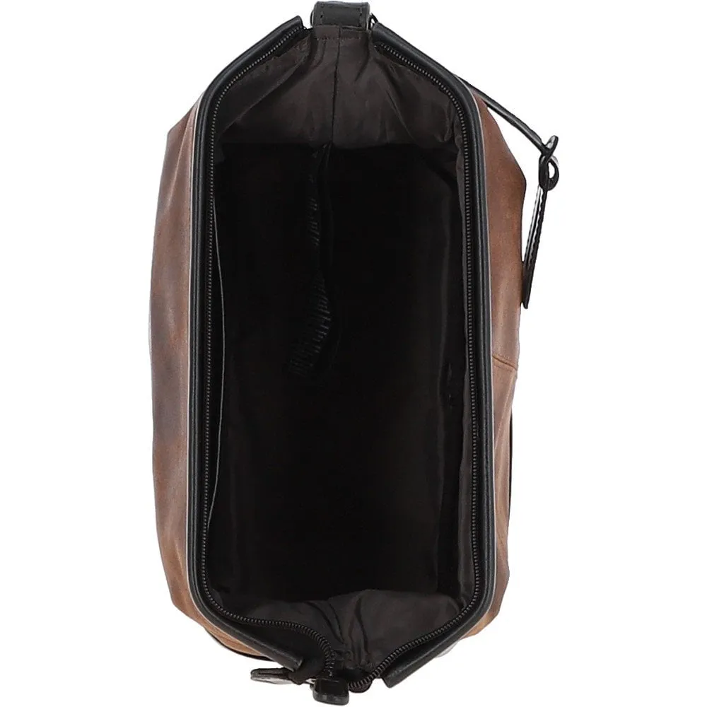 Ashwood Leather Wash Bag Brown: LOU