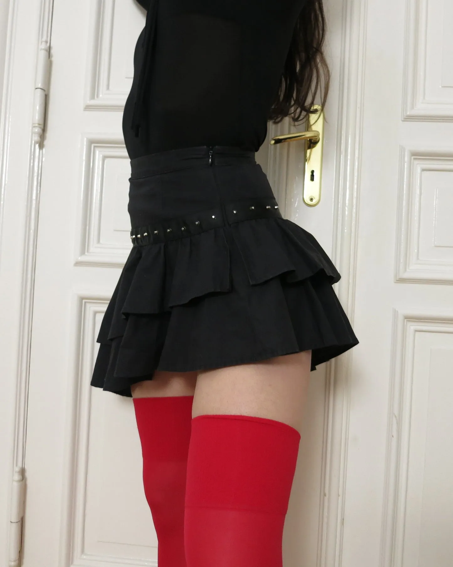       Asymmetrical skirt    