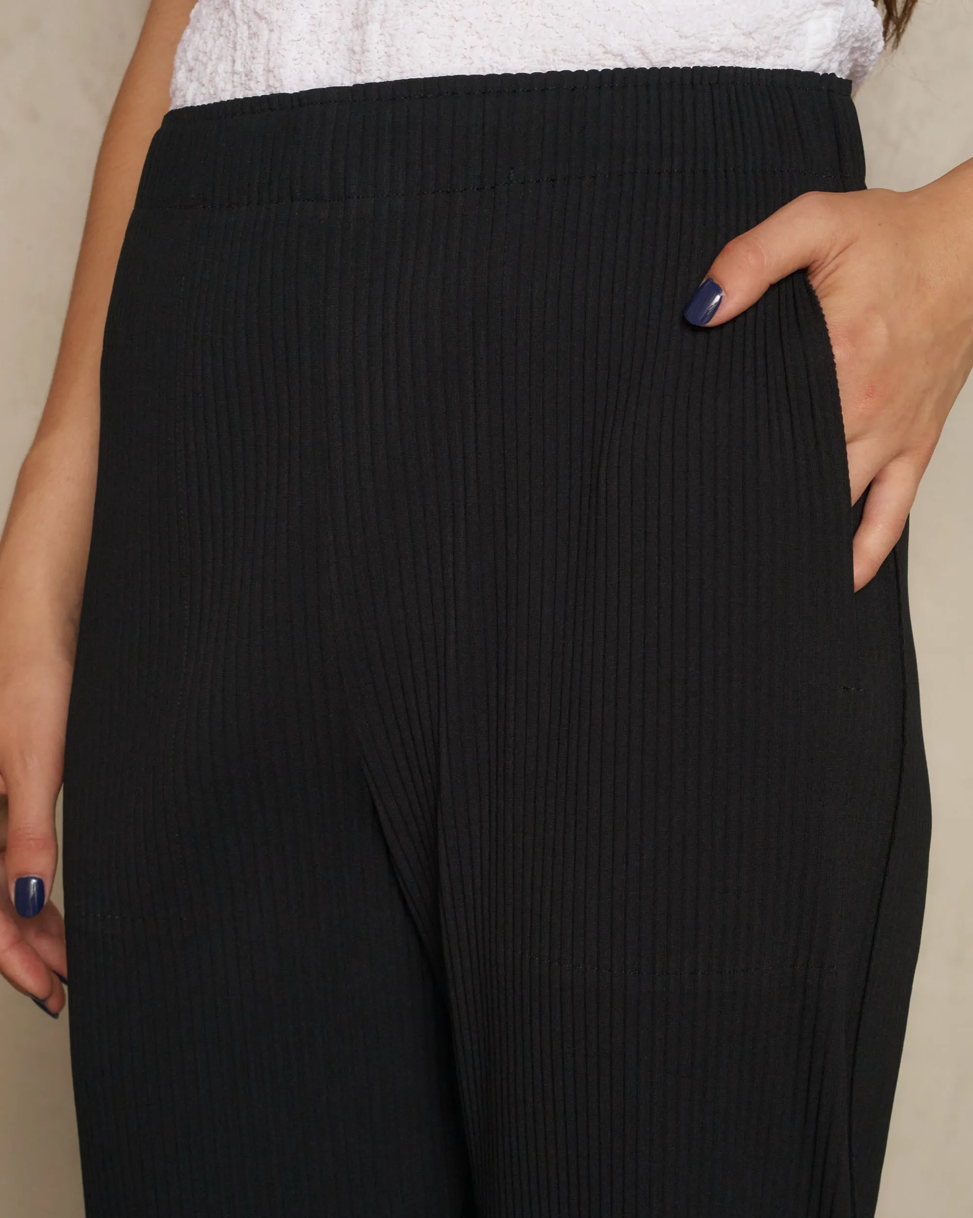 Black Signature Fine Knit Pleat Trousers