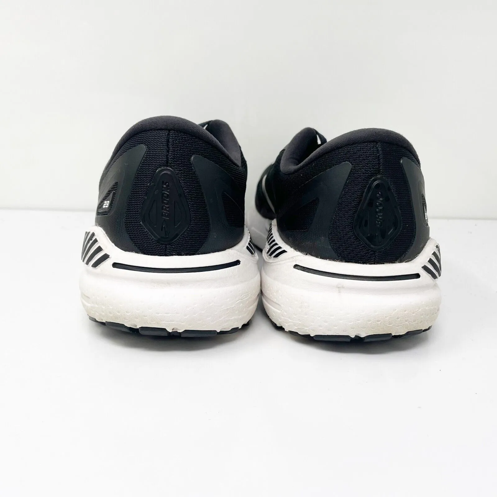 Brooks Womens Adrenaline GTS 23 1203811B004 Black Running Shoes Sneakers Sz 11 B
