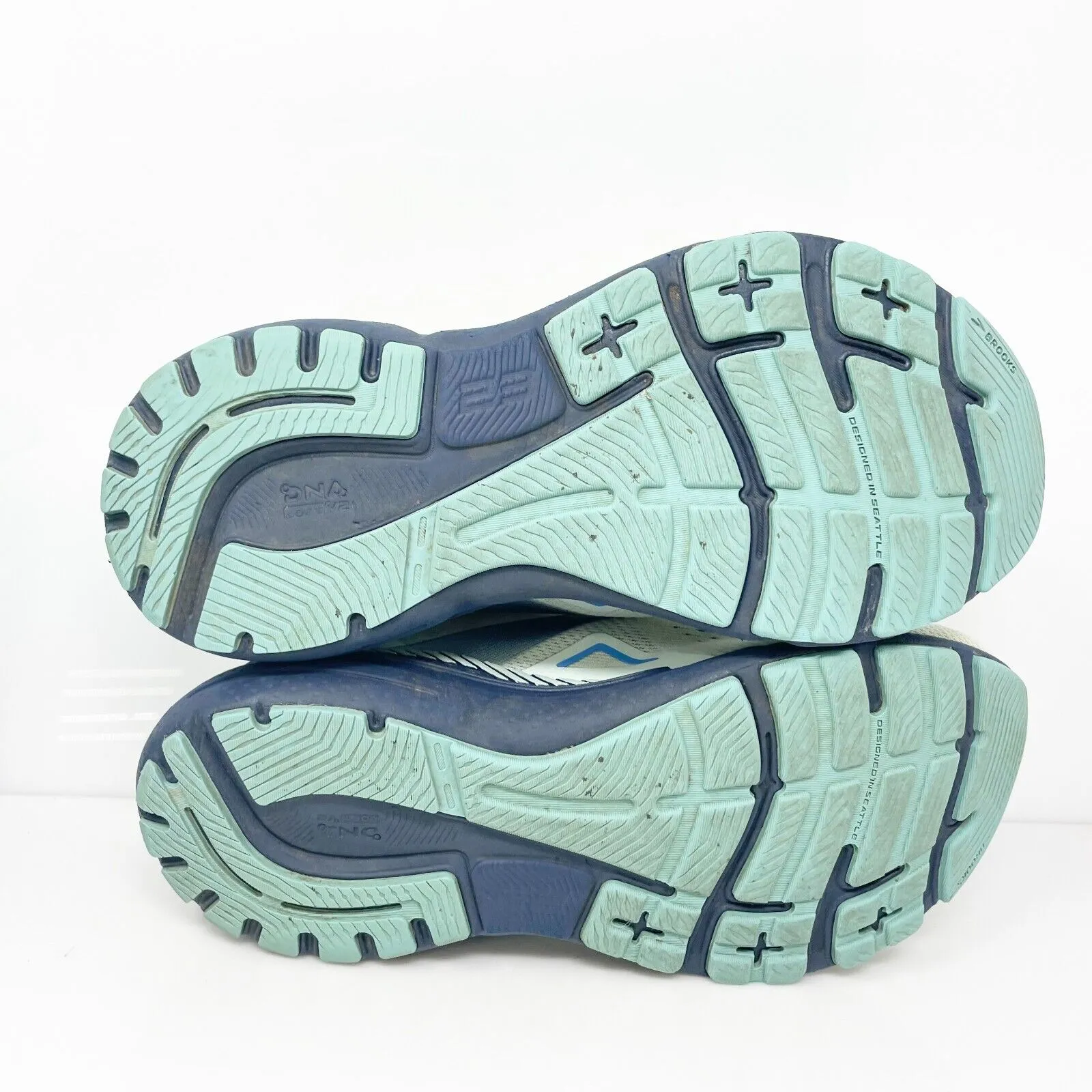 Brooks Womens Adrenaline GTS 23 1203811B471 Blue Running Shoes Sneakers Sz 8.5 B