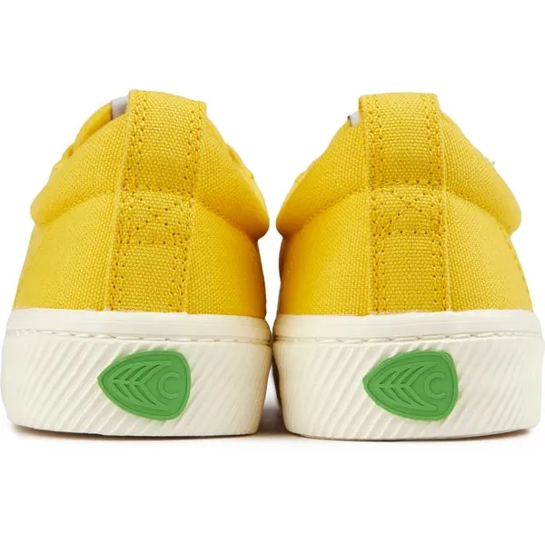 Cariuma Oca Low Trainers