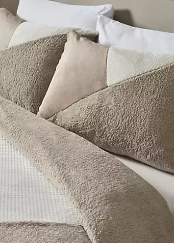 Catherine Lansfield Cosy Larsson Geo Fleece Duvet Cover Set | Kaleidoscope
