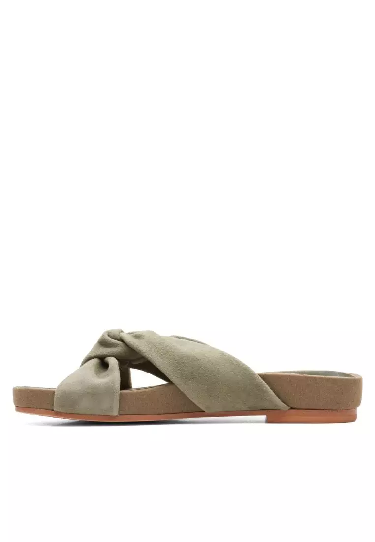 Clarks Clarks Pure Twist Sage Womens Casual With Medal Rated Tannery Technology