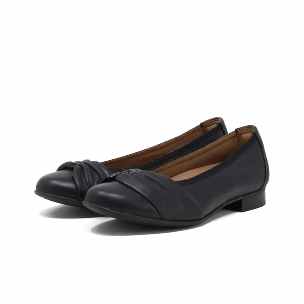 CLARKS Un Blush Wish Women Pump Black Leather