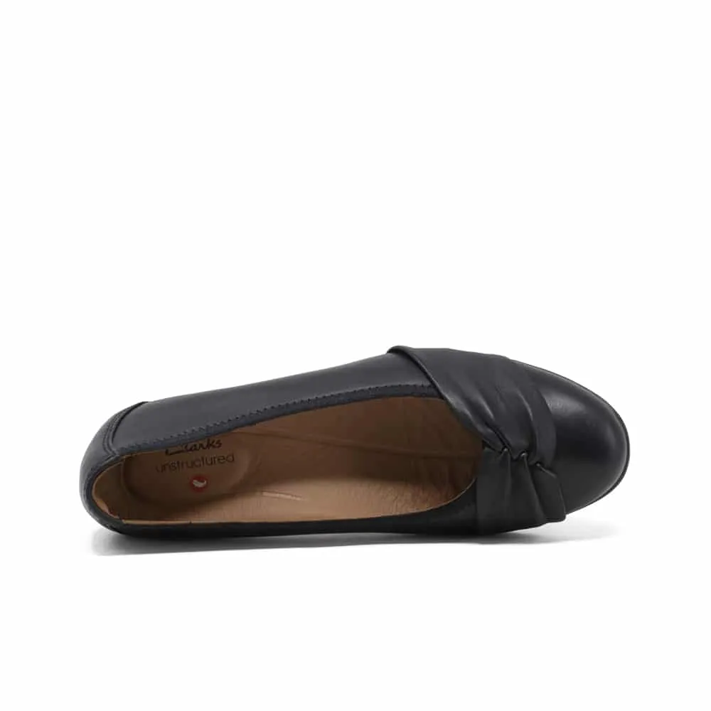 CLARKS Un Blush Wish Women Pump Black Leather