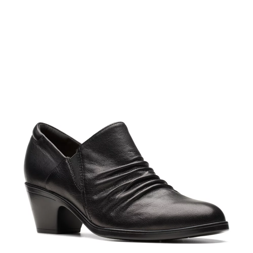 CLARKS  WOMENS EMILY 2 COVE BOOT
