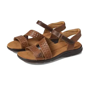 Clarks Women's Kitly Way Sandal Tan