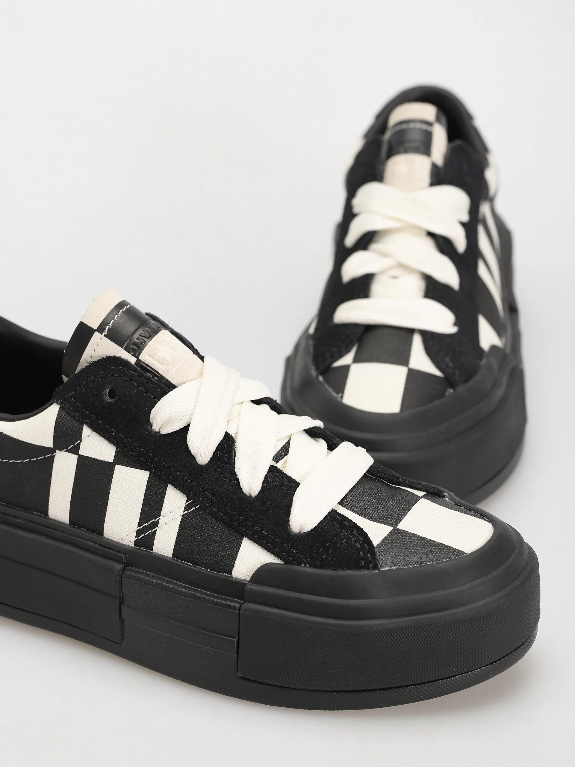 Converse Chuck Taylor All Star Cruise Ox Chucks (black/white)