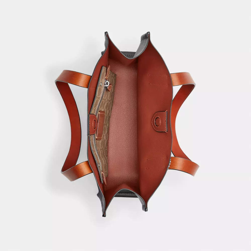 COSMIC COACH RELAY TOTE 34 WITH ROBOT