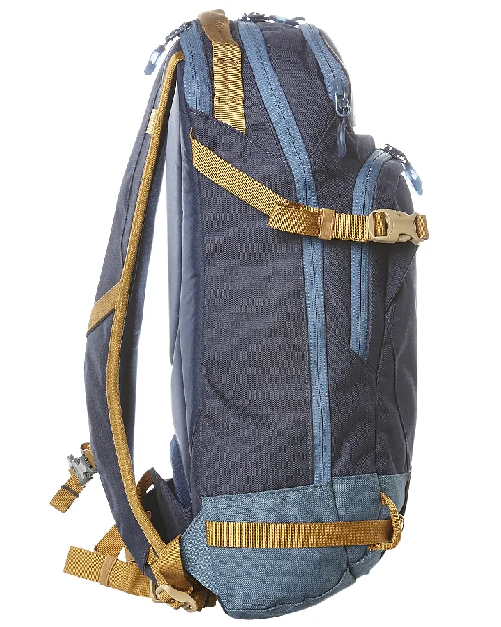 Dakine Heli Pro 20L Backpack - Oceania | SurfStitch