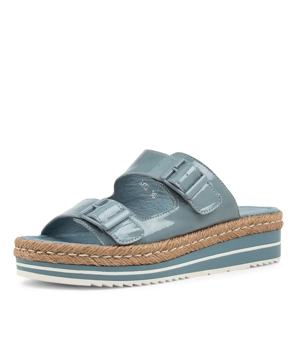 DJANGO & JULIETTE Axel Denim Patent Leather Sandals