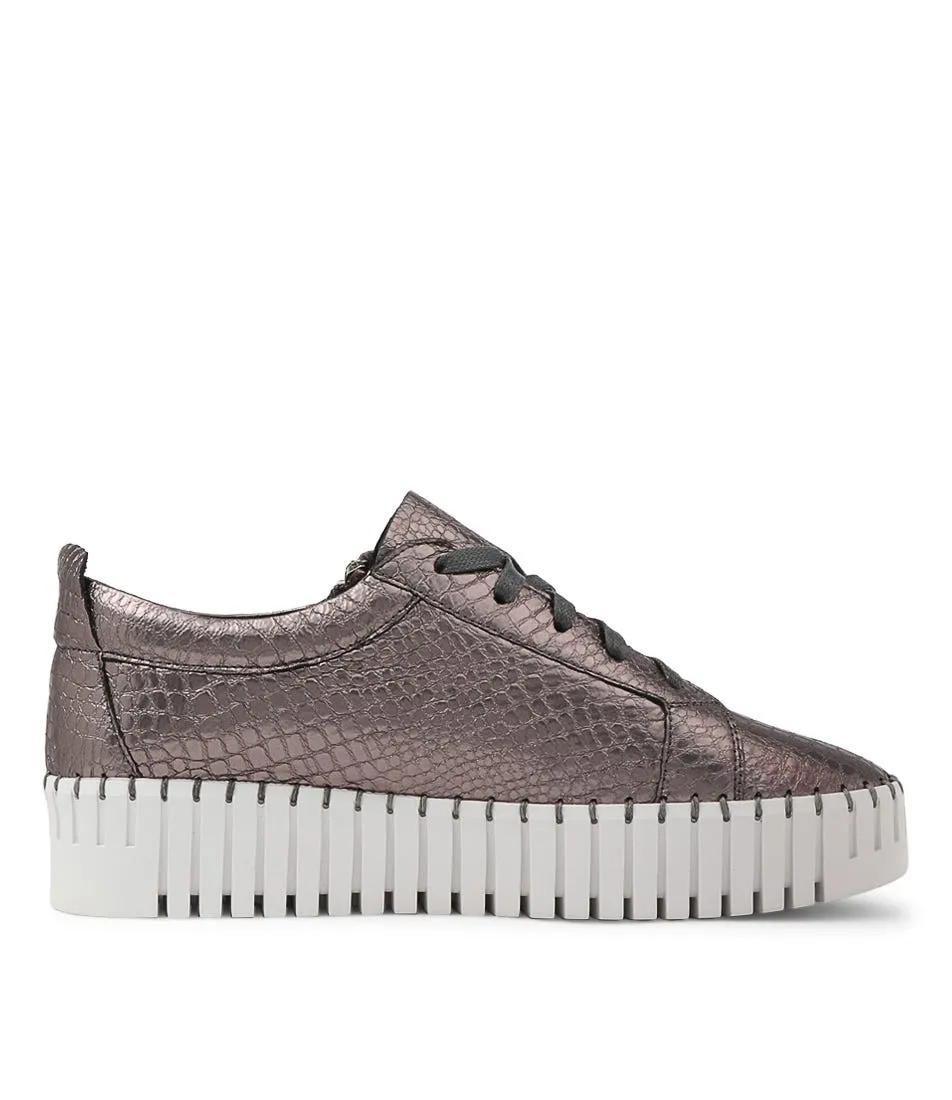DJANGO & JULIETTE Bump Pewter Croco Leather Sneakers Ws