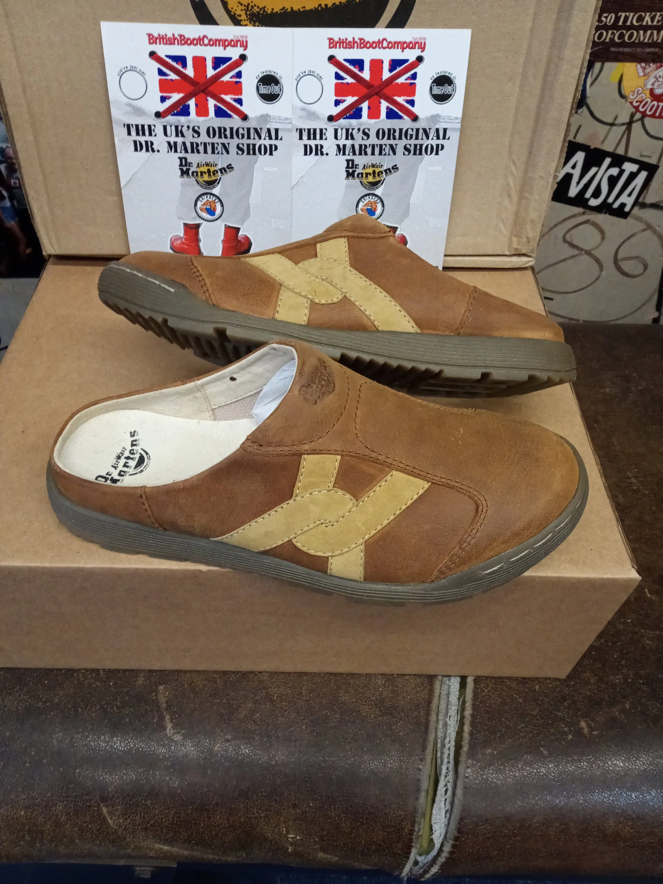 Dr Martens 2B05 Peanut Leather Mule size 4