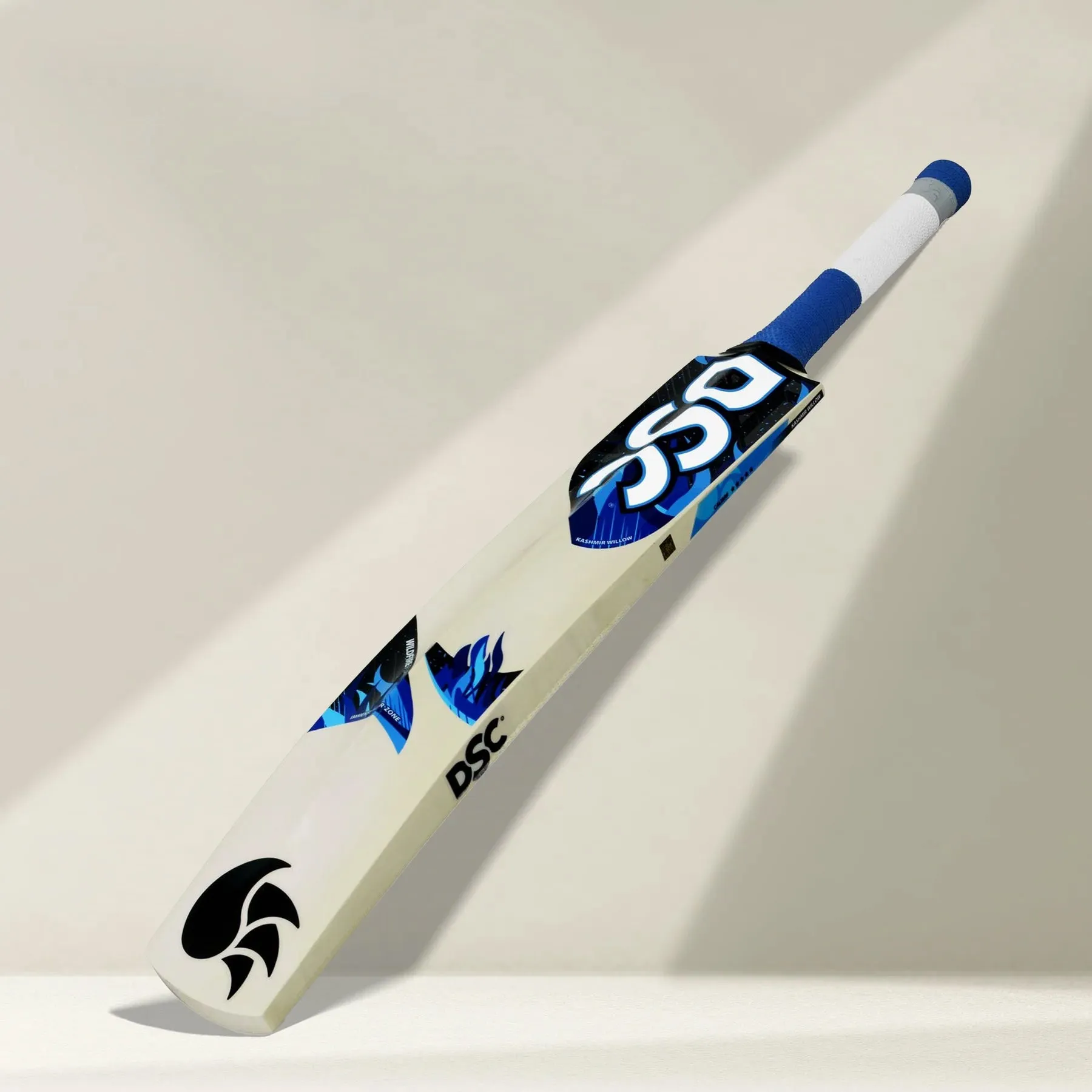 DSC Wildfire Flare Tennis Cricket Bat -SH