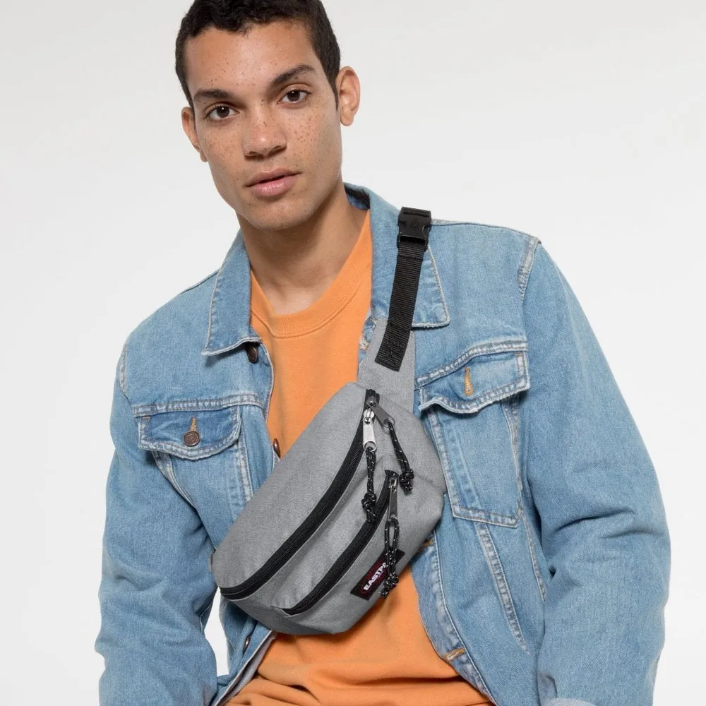 Eastpak Doggy Bag (Sunday Grey)