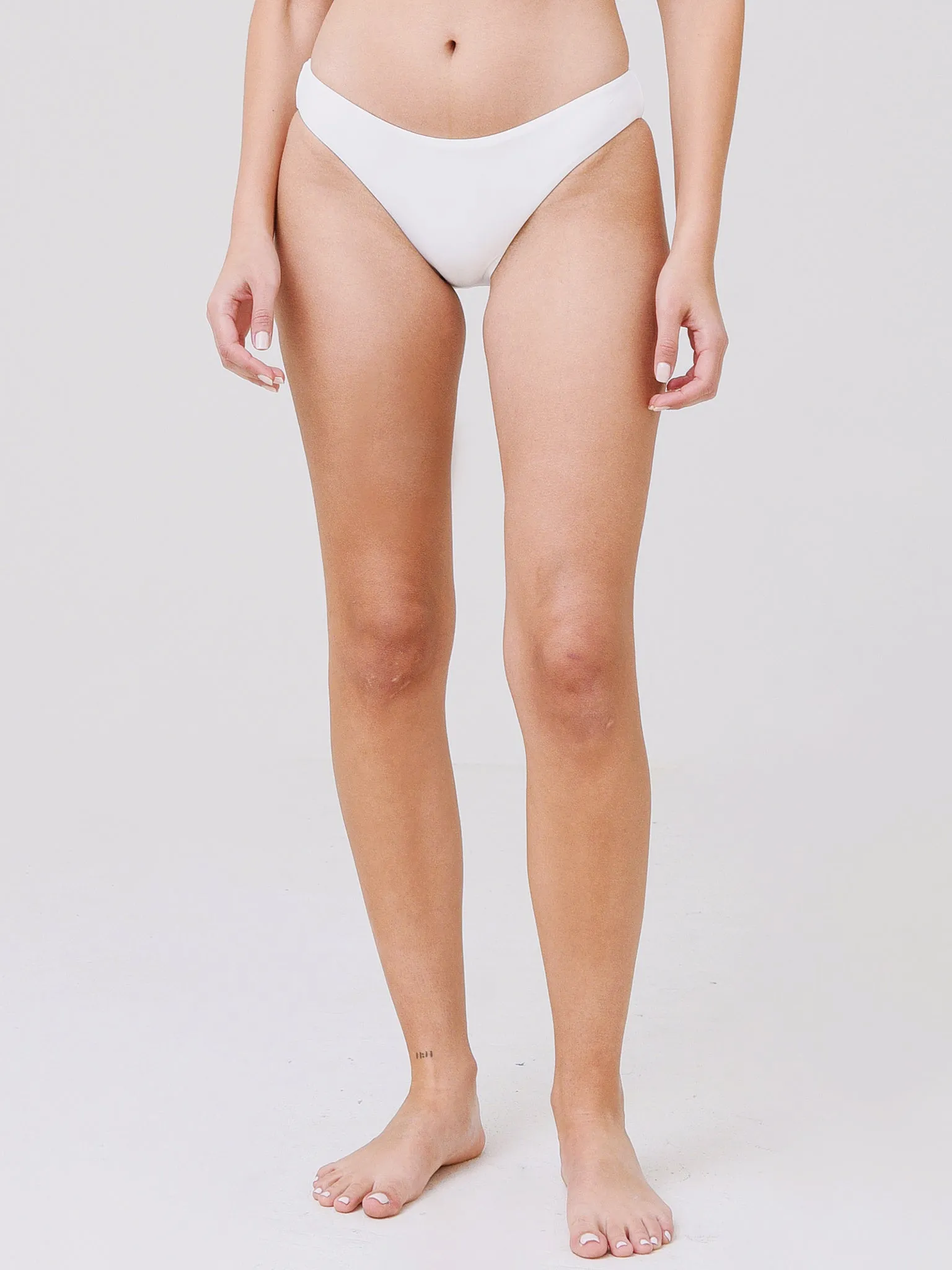     EBERJEY  Women's So Solid Annia Bikini Bottom    