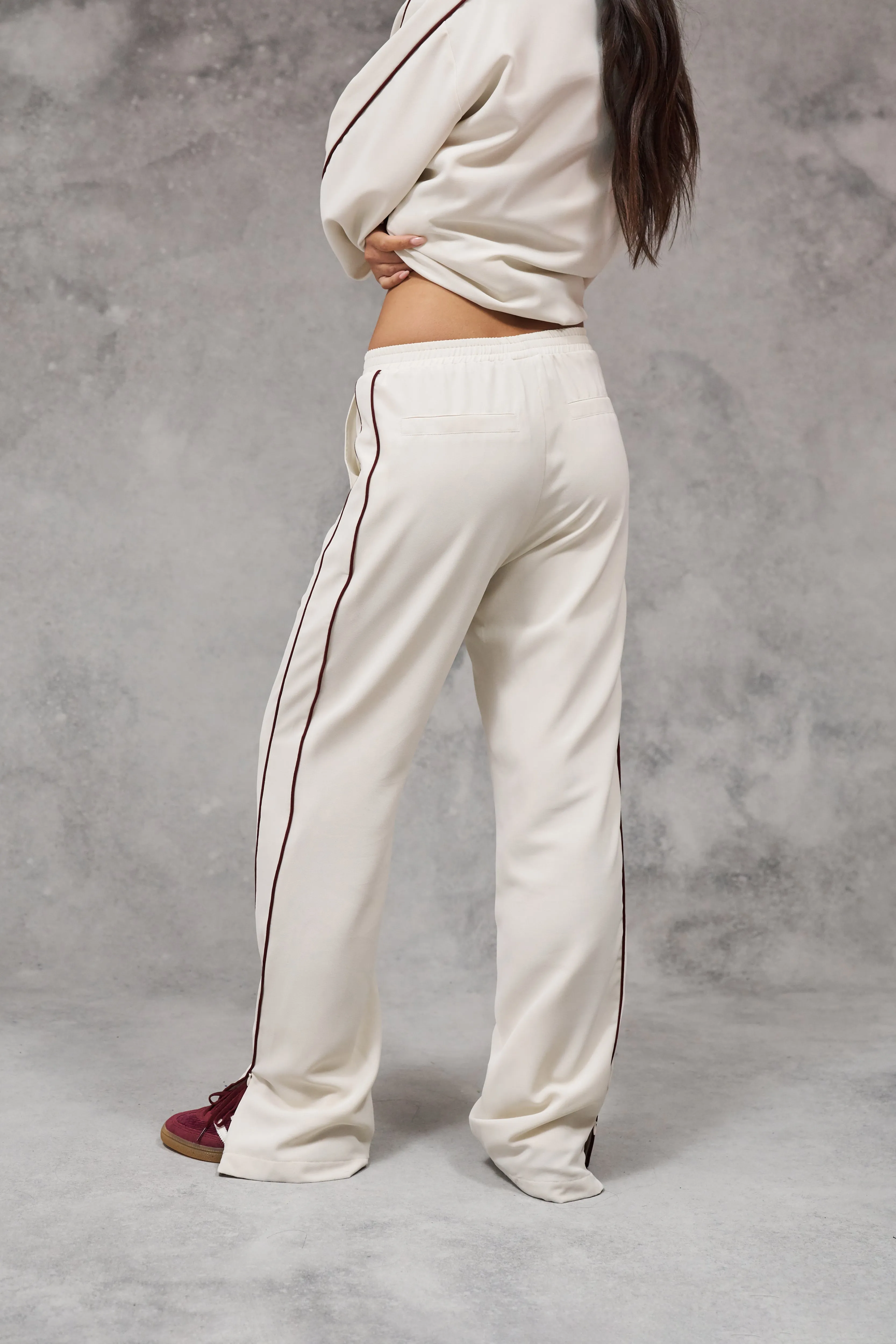 EMBLEM PIPED STRAIGHT LEG JOGGERS - STONE