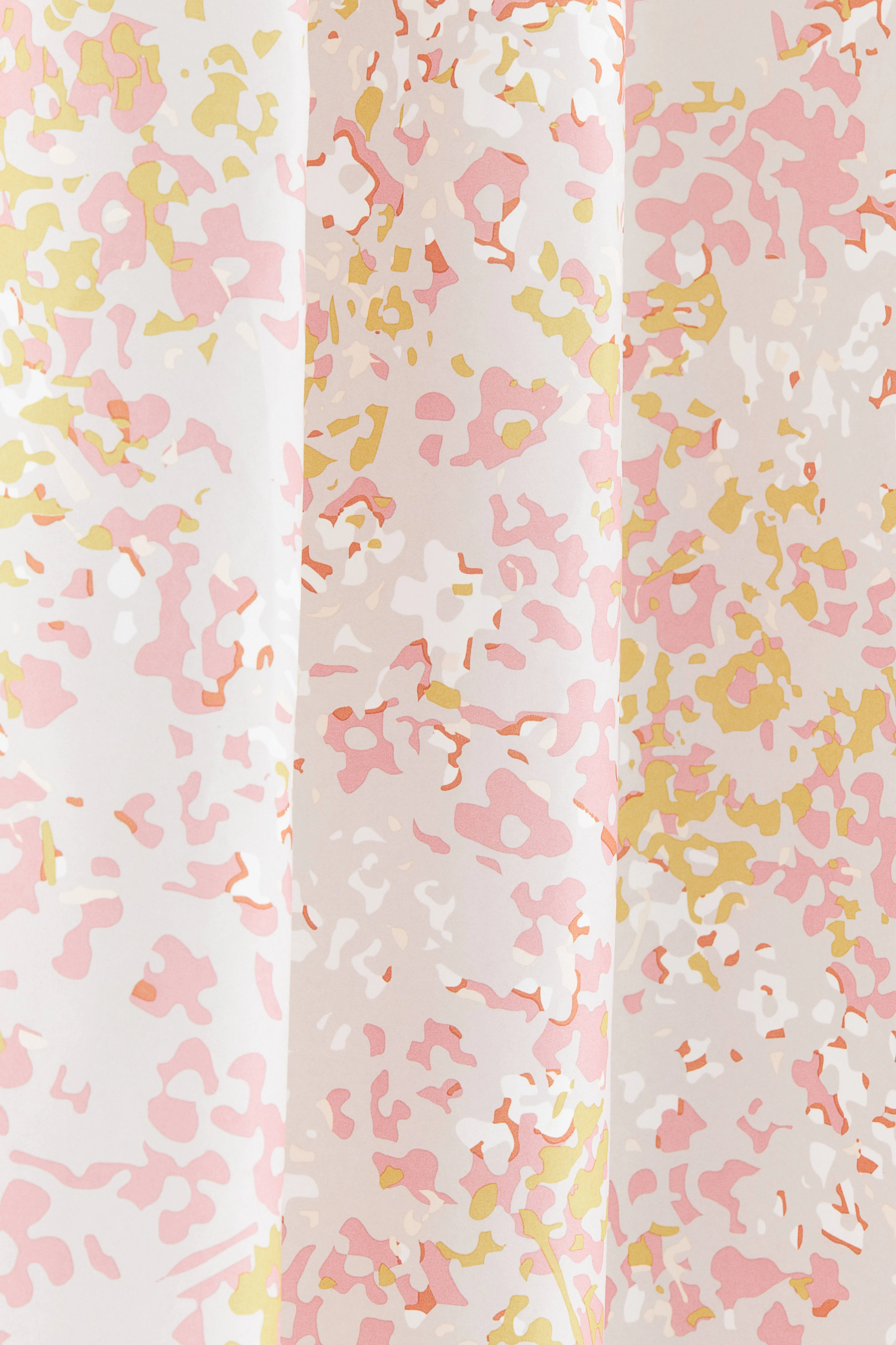 Floral shower curtain - Light pink/Floral - Home All | H&M GB