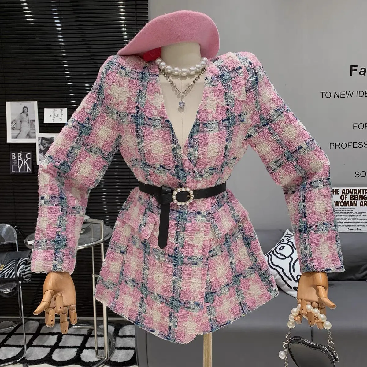 Gentle style ladylike high-end exquisite pink plaid woven small fragrance French V-neck loose long-sleeved jacket T7970