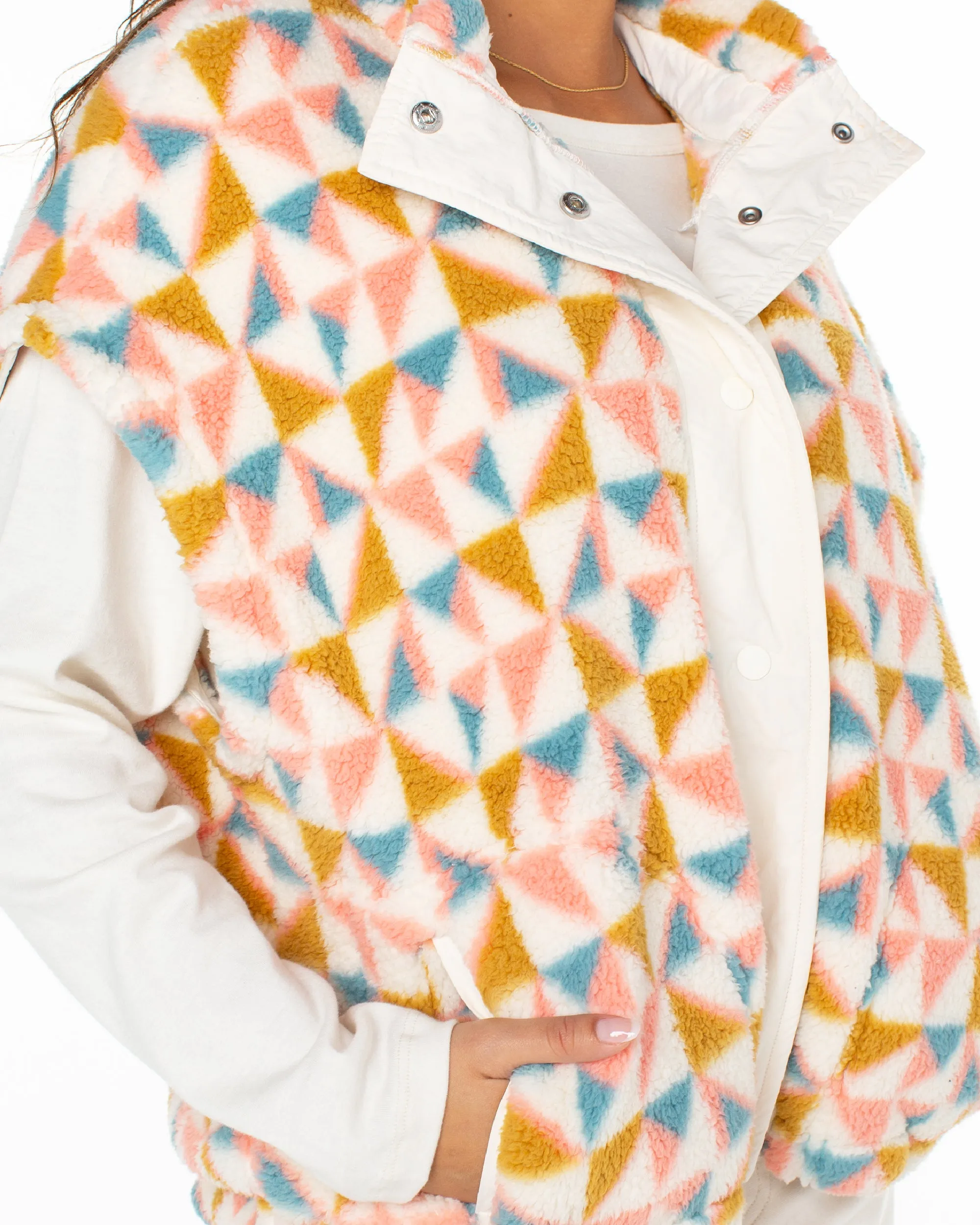 Great Divide Vest - Desert Flower
