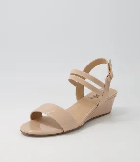 I LOVE BILLY Braseto Latte Patent Pu Sandals