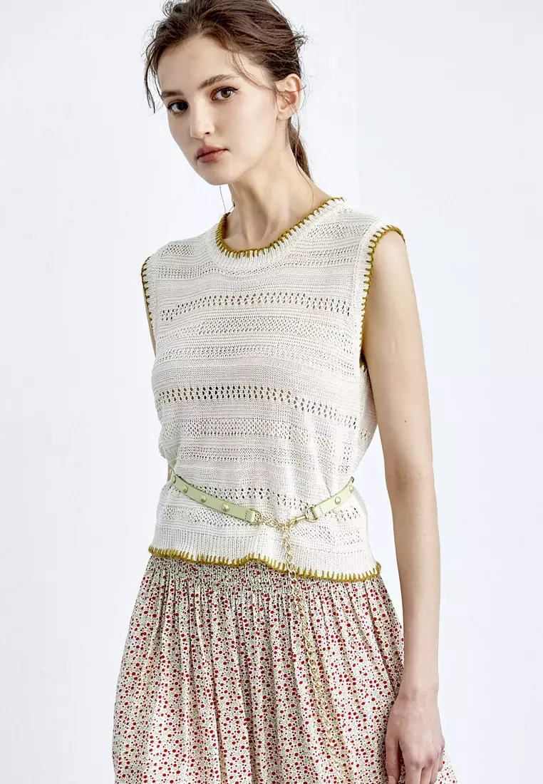 iROO Basic Knit Vest With Contrast Green Stitching Detail