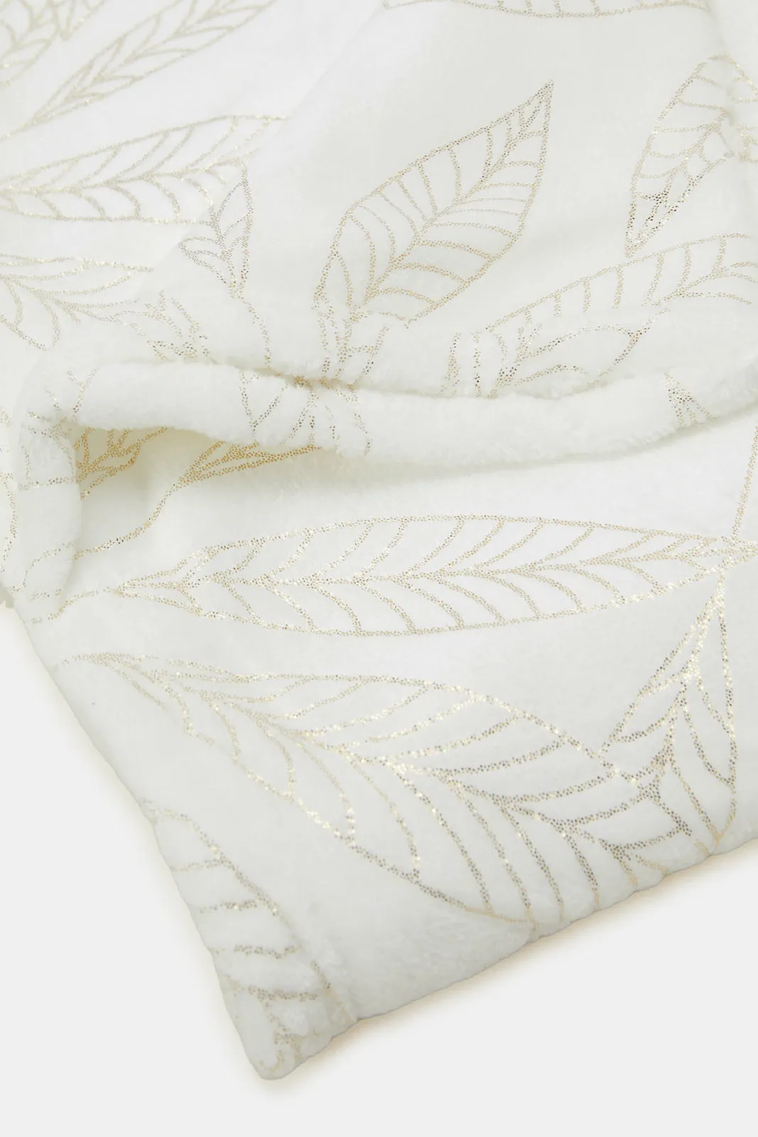 Ivory Leaves Printed Blanket With Foil Spray (Double Size)
