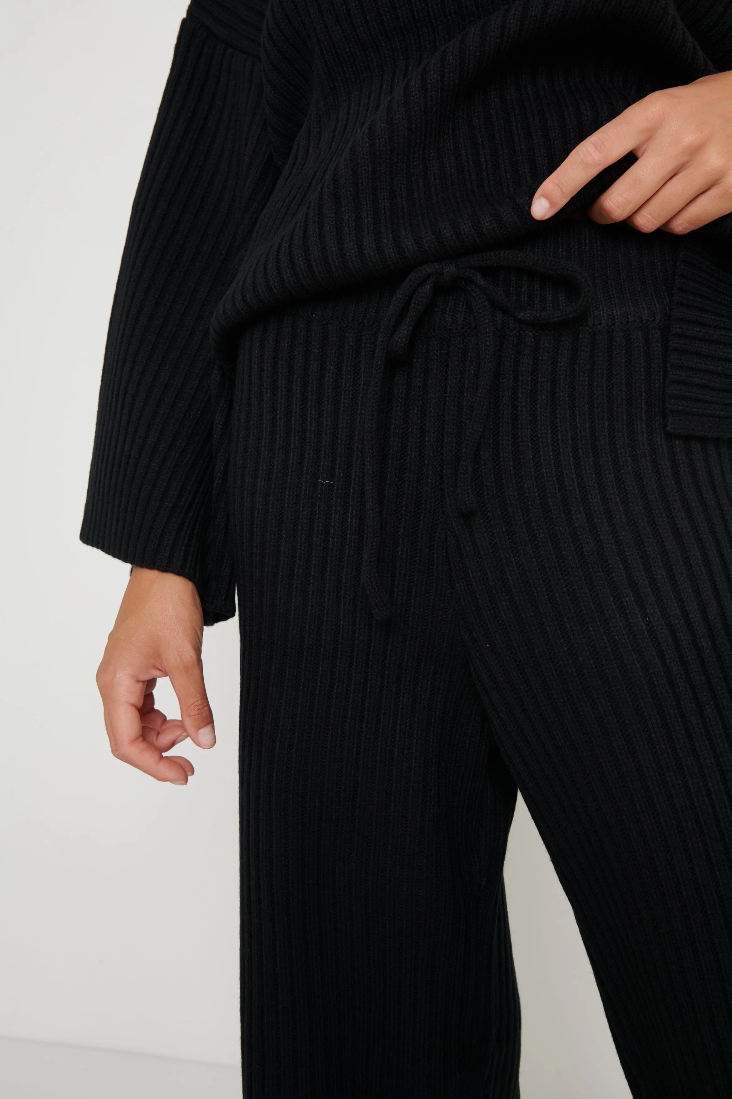 Lina Ribbed Trousers- Black