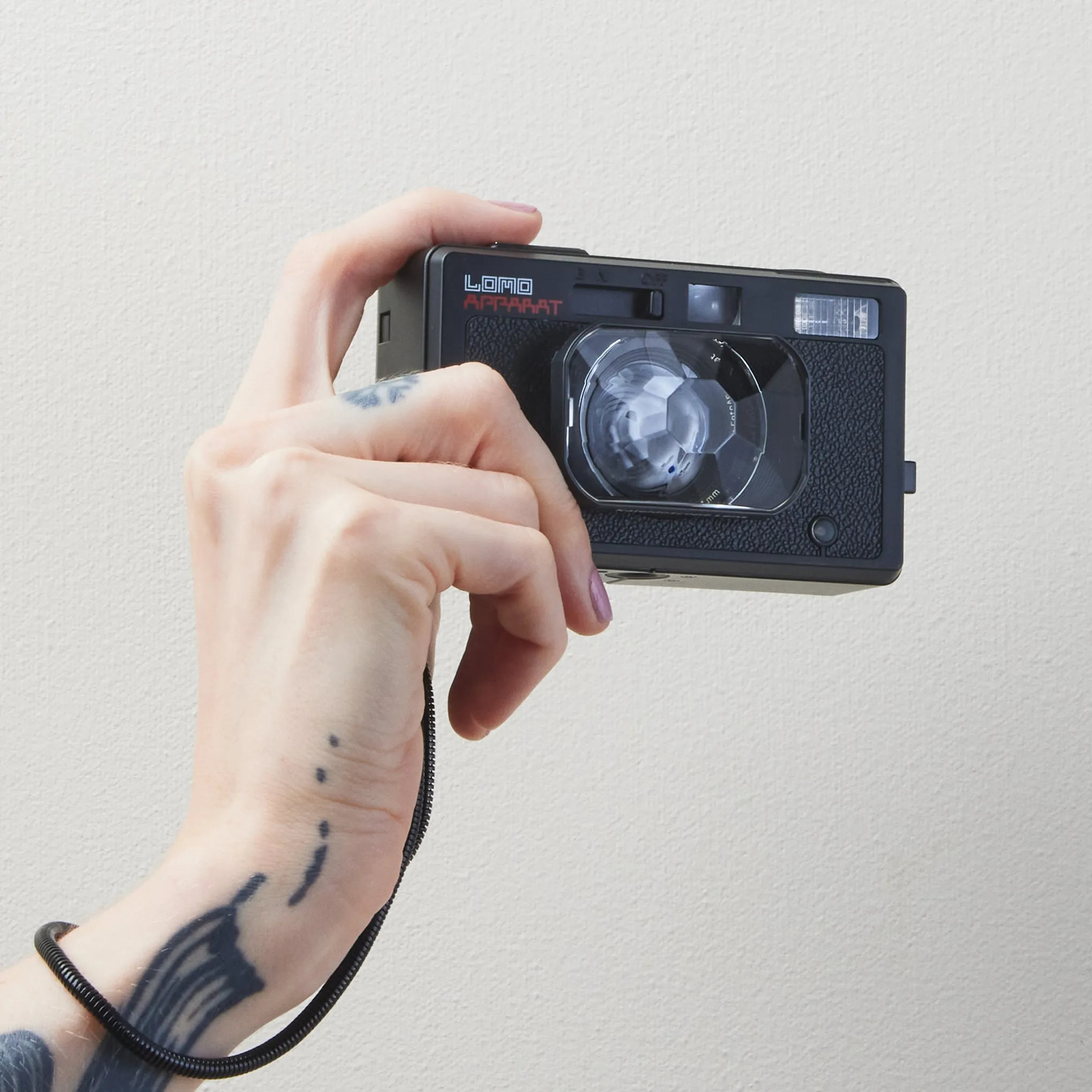 Lomography LomoApparat 21mm Wide-angle Film Camera