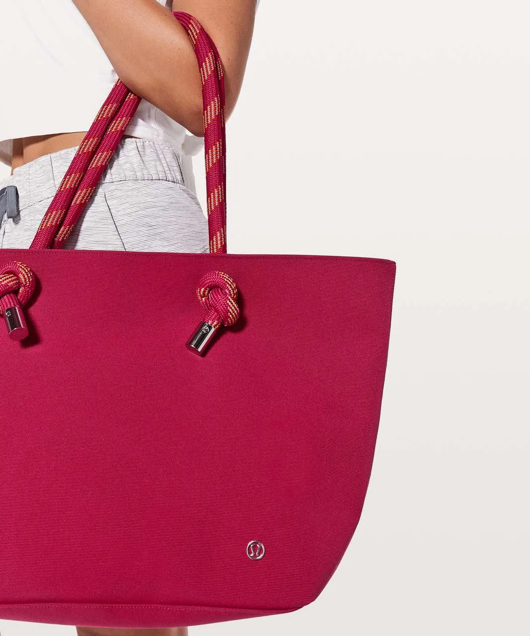 Lululemon Harbour Tote *23L