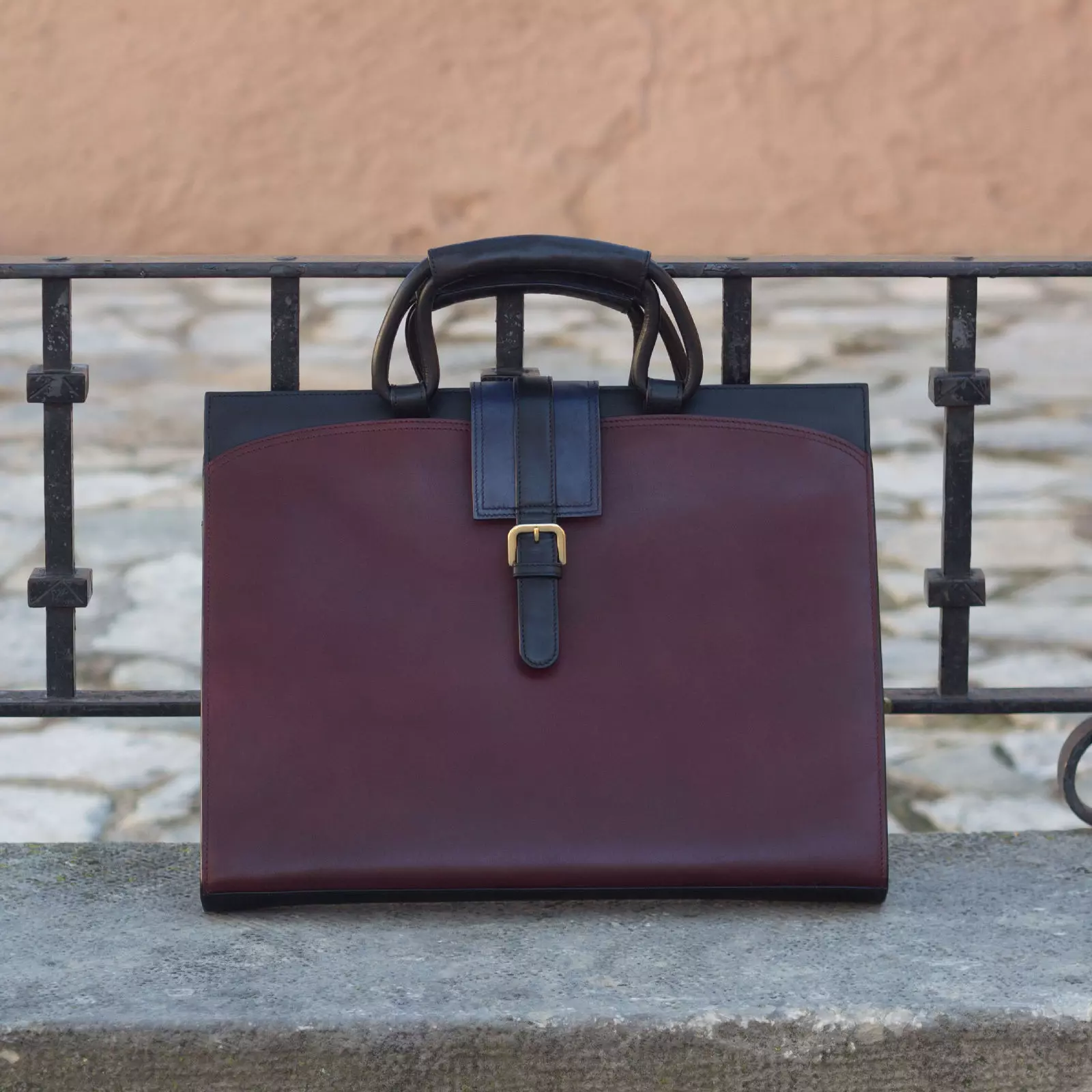 --Luxury Leathergoods Brief Case Bag-