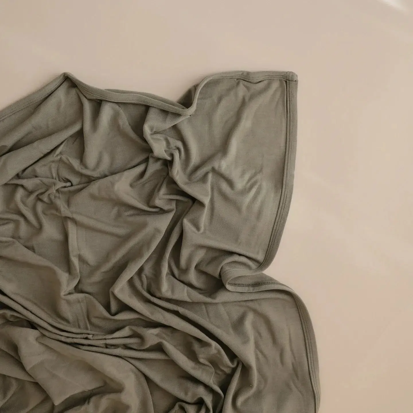 Mushie - Stretchy Swaddle Blanket - Dried Thyme