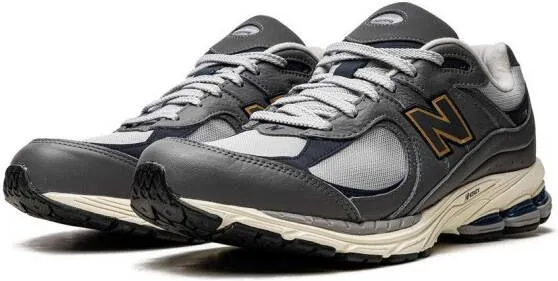 New Balance 2002R 