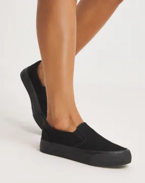 Nielson Slip On Chunky Sole Trainers Wide E Fit | Simply Be