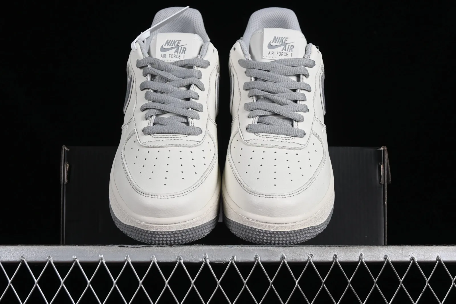 Nike Air Force 1 07 Low Balenciaga Off White Grey FR0538-091