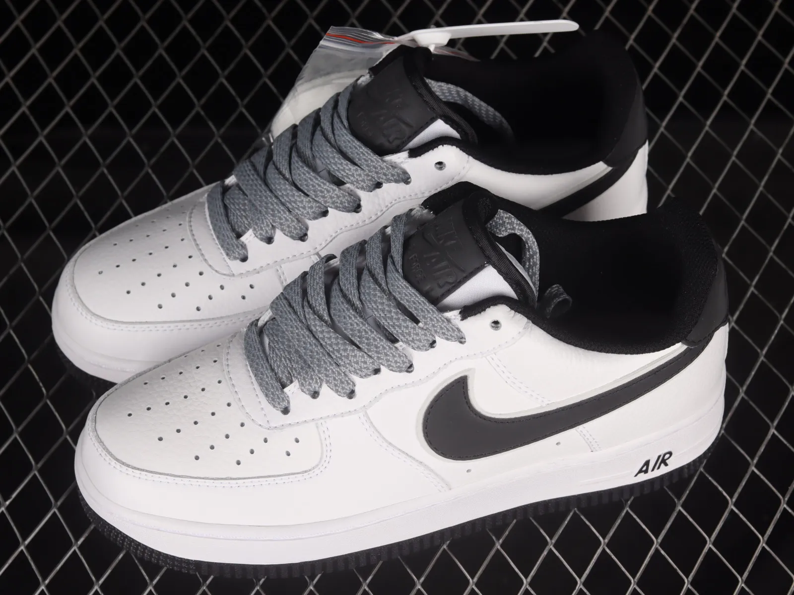 Nike Air Force 1 07 Low White Black Grey LS0216-026