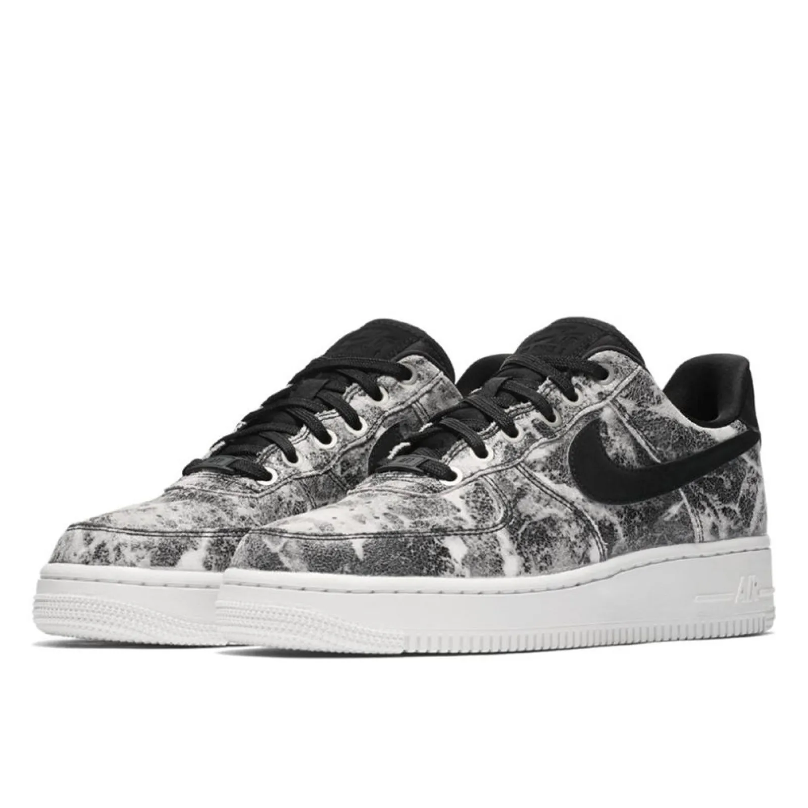 Nike Air Force 1 '07 ''LXX''