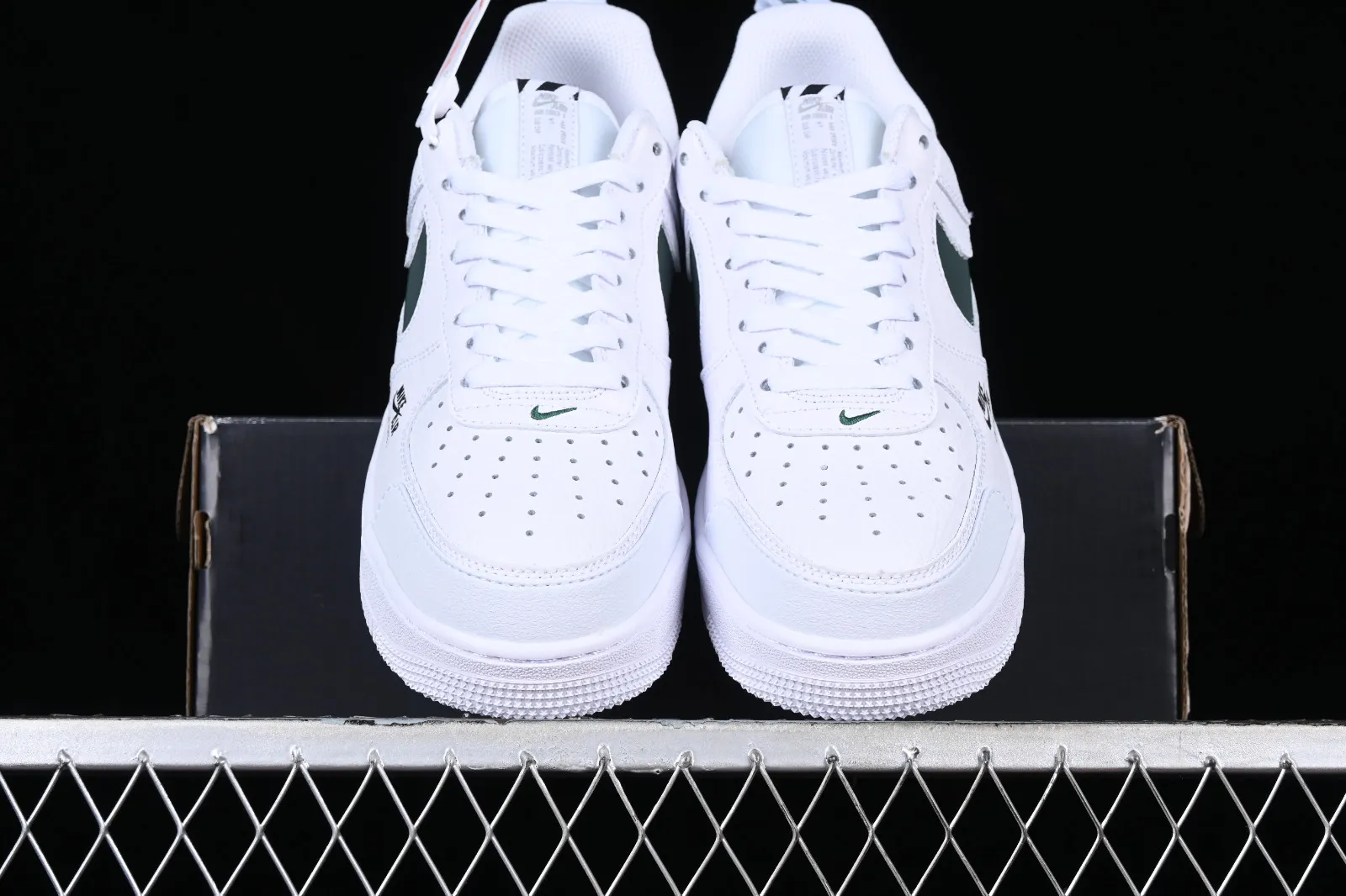 Nike Air Force 1 Premium White Dark Green CV3039-116