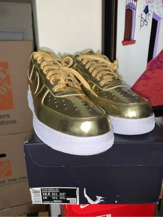 Nike air force 1 sp metallic gold cq6566-700
