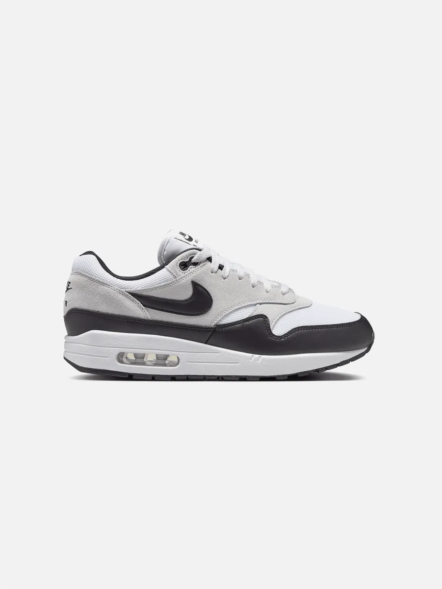 NIKE Air Max 1 Essential 