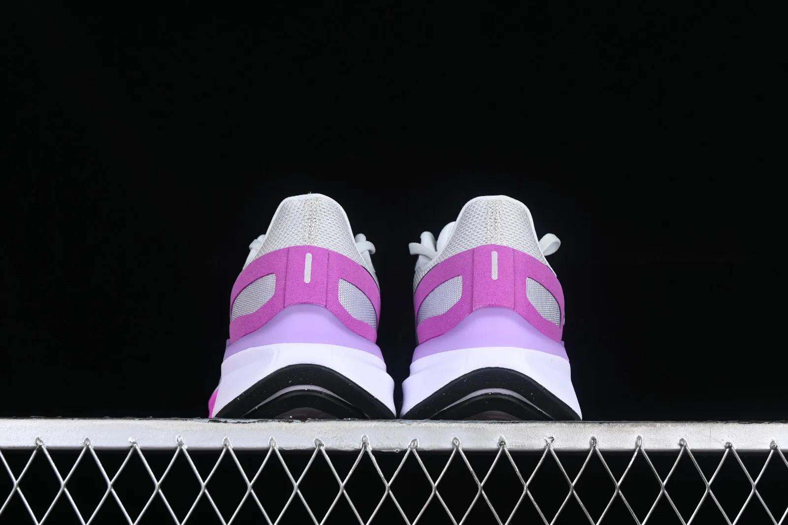 Nike Air Zoom Structure 25 White Pure Platinum Fuchsia Dream Black DJ7884-100
