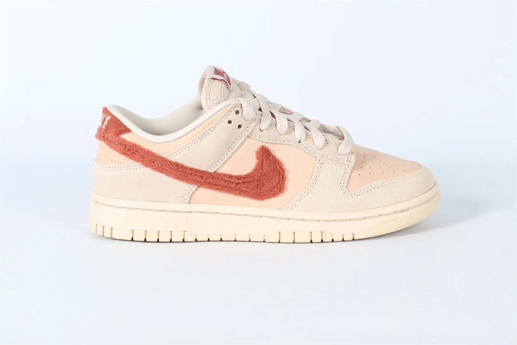 NIKE BEIGE LOW TERRY SWOOSH SUEDE SNEAKERS EU 38.5 UK 5 US 7.5