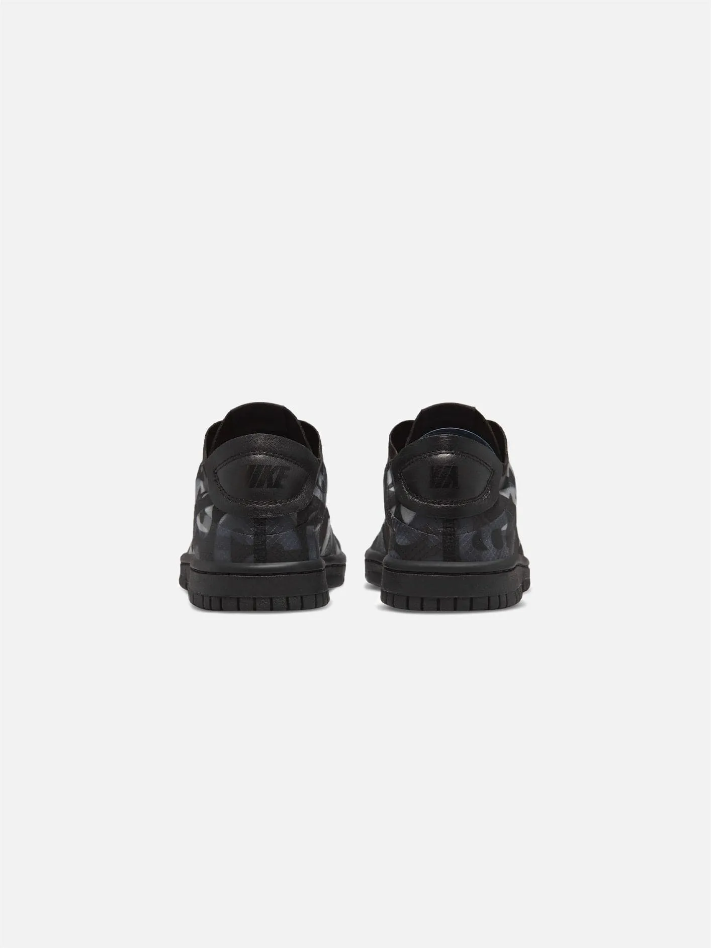 NIKE Comme des Garçons x Dunk Low 