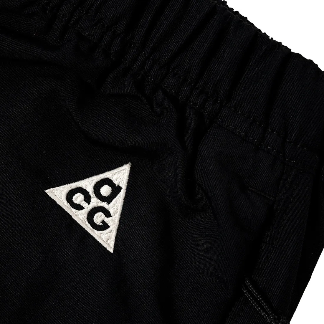 Nike Men Acg Shorts (black / dk smoke grey / summit white)