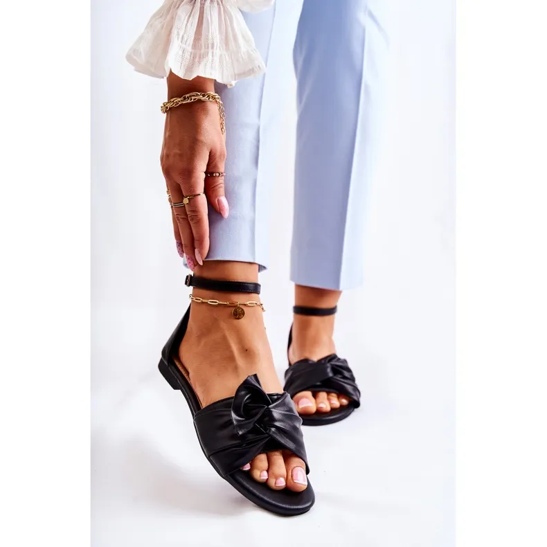 PE1 Fashionable Women's Black Leather Astana Sandals